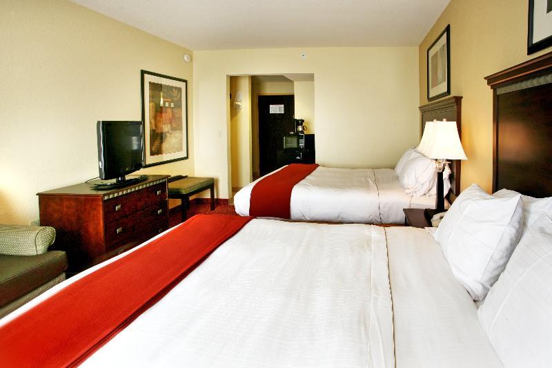 Holiday Inn Express Hotel & Suites Clewiston By Ihg Exterior photo